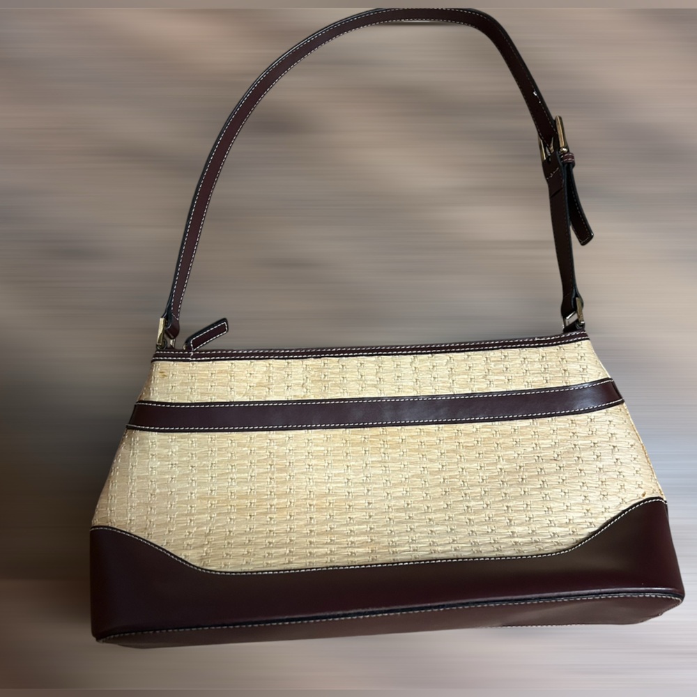 Etienne Aigner Cream and Brown Shoulder Bag - Picture 3 of 13